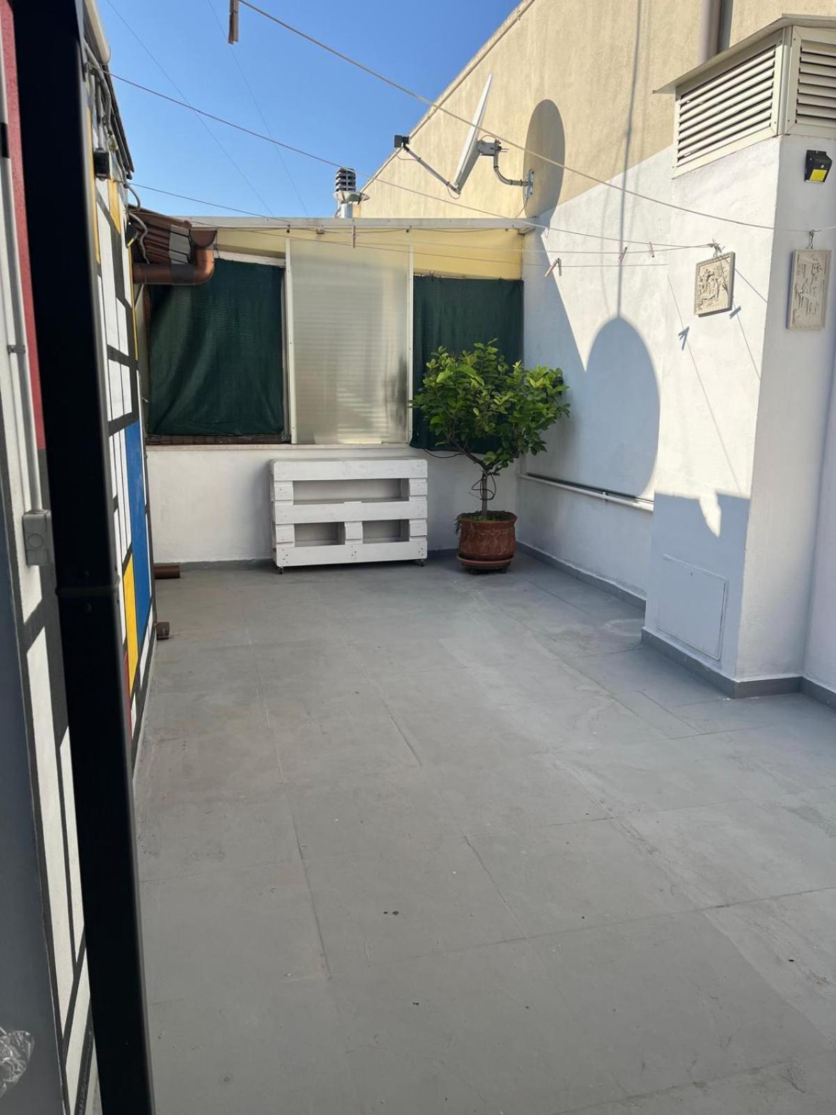 Apartment Art Terrace